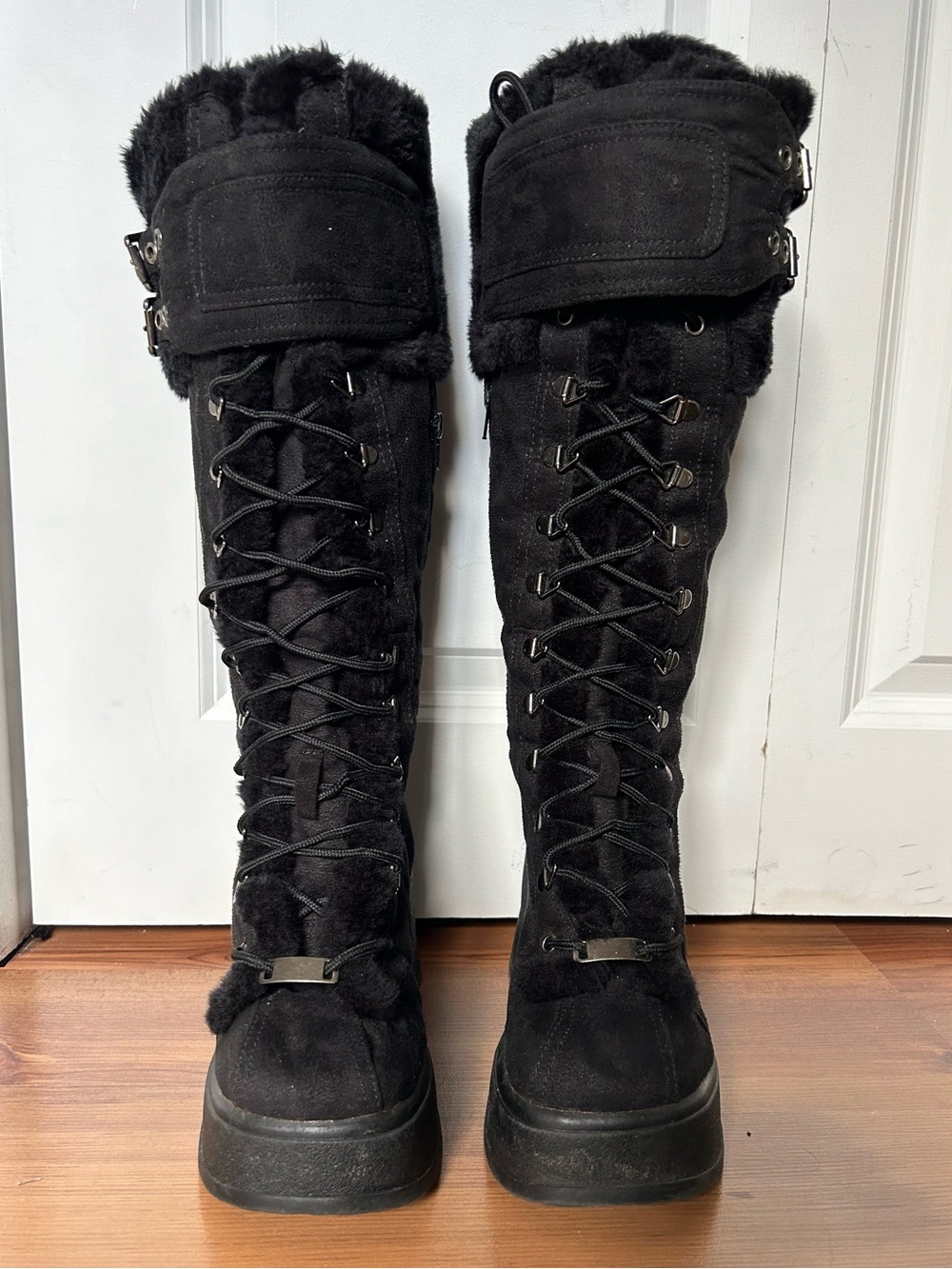Vintage Whimsygoth Grunge Black Faux Fur Winter Boots - Picture 4 of 12